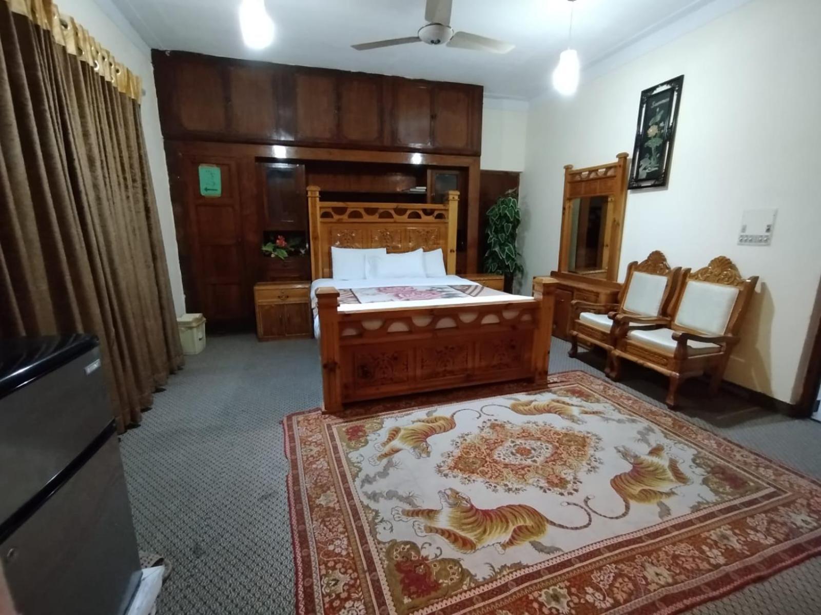 Alaf Laila Guest House Abbottabad Exterior foto