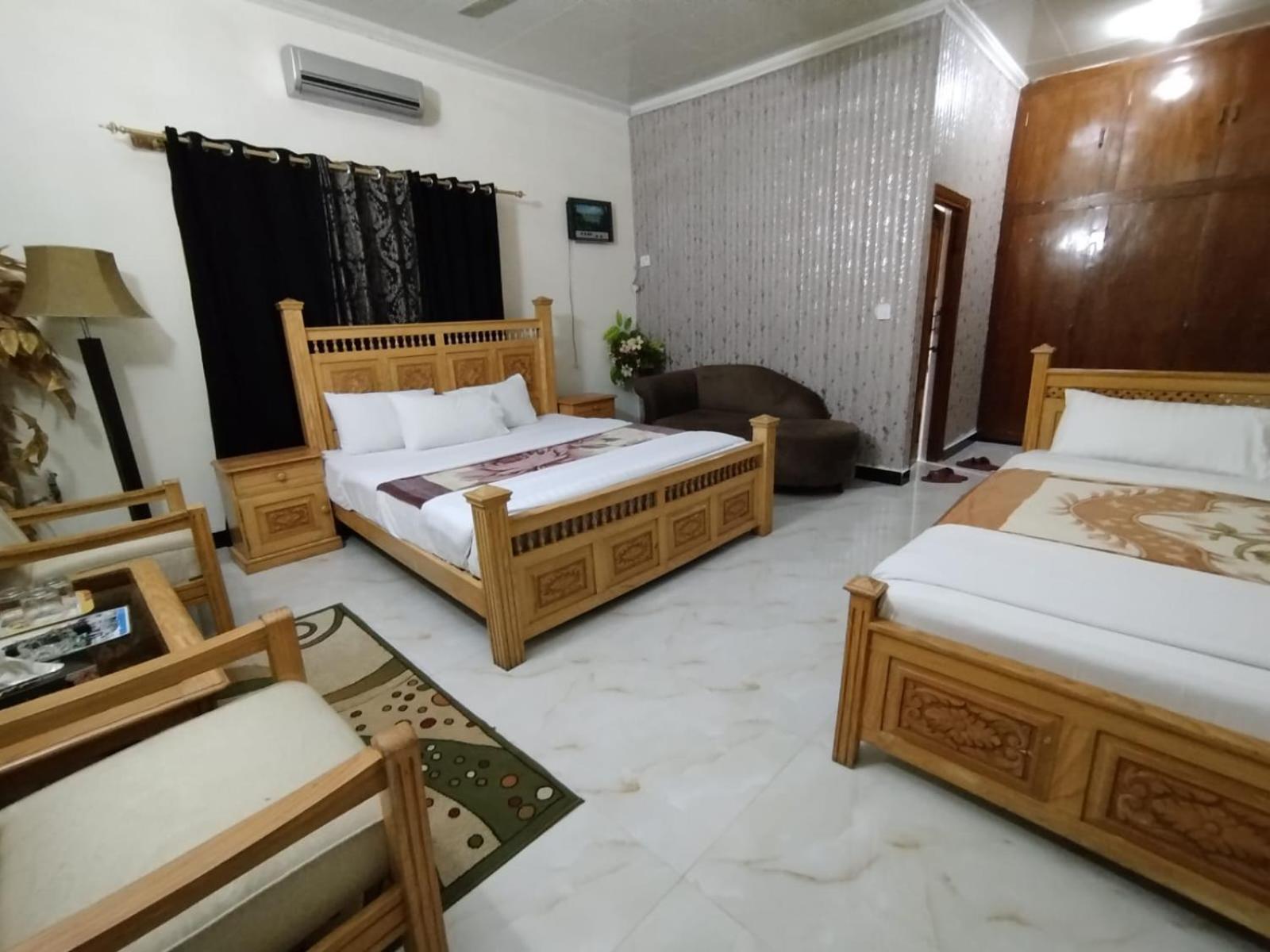 Alaf Laila Guest House Abbottabad Exterior foto