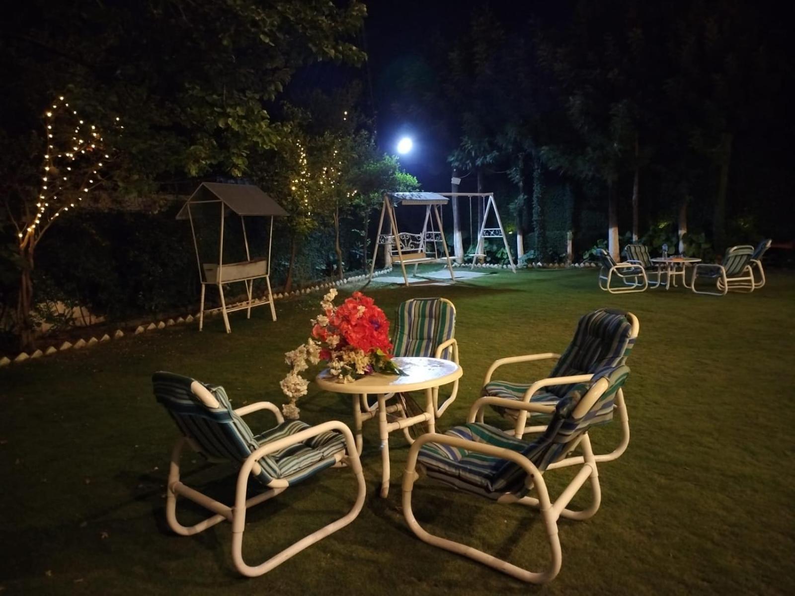 Alaf Laila Guest House Abbottabad Exterior foto
